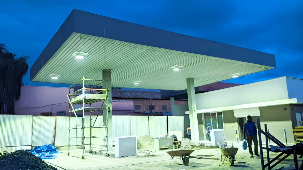 Petrol station lights